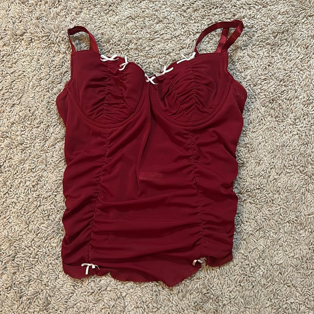 Red and white bow mesh top